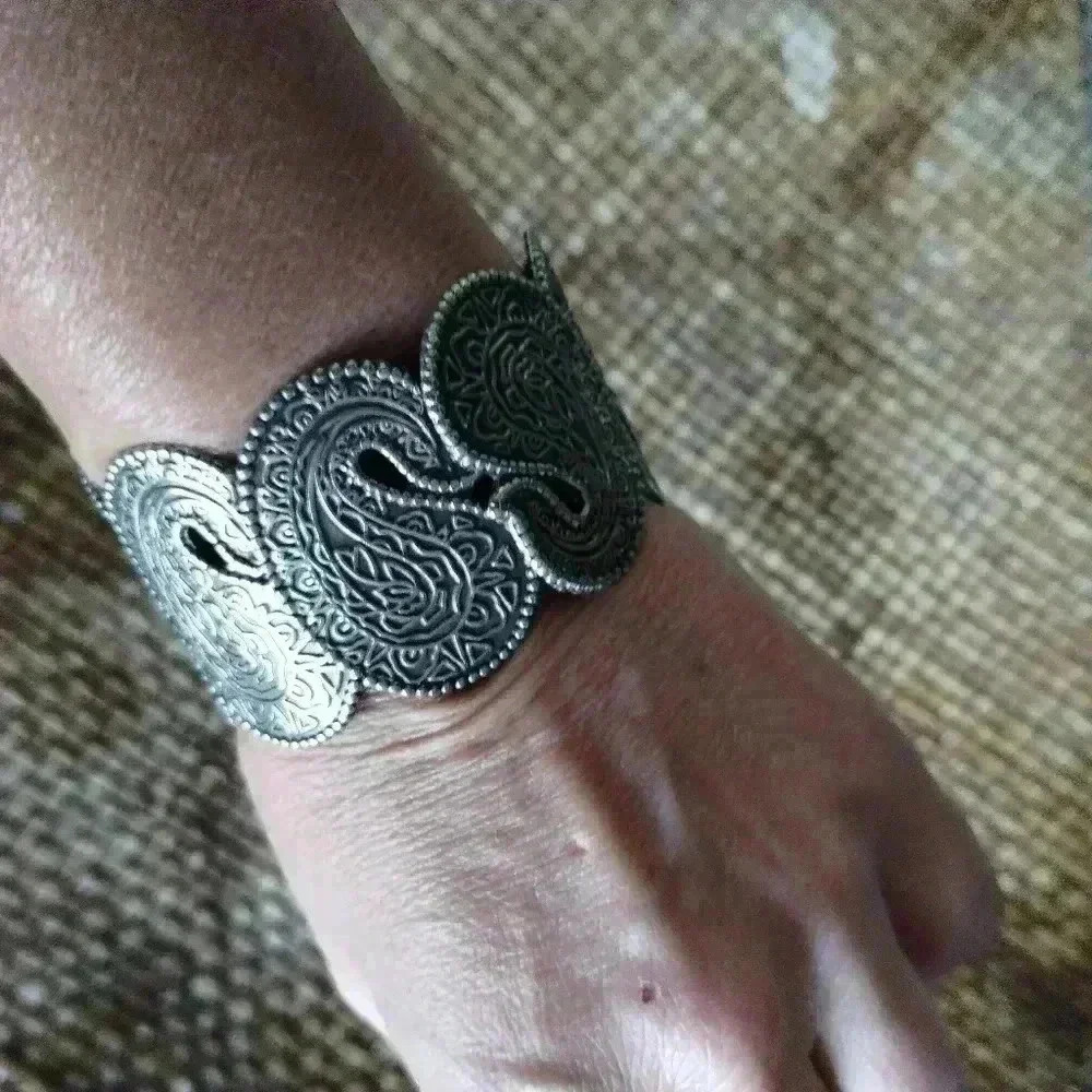 Vintage silver Arabic middle eastern Cuff Bracelet